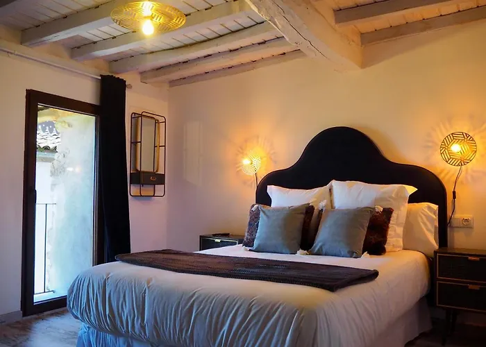 La Casa Rebonita Vintage 칸델레리오